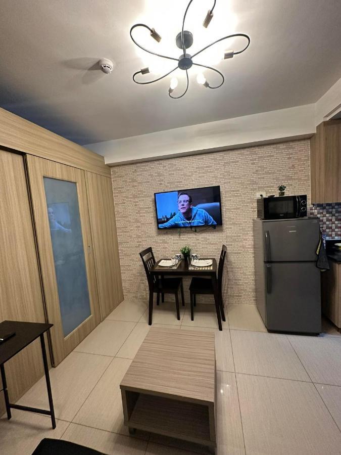Sabina'S One Bedroom Condo At Shore Tower C Manila Eksteriør bilde